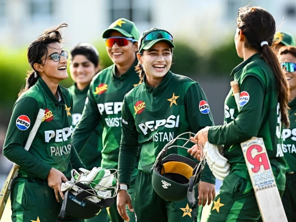 آئی سی سی ویمنز کرکٹ ورلڈ کپ کیلئے پاکستان کے 15 رکنی اسکواڈ کا اعلان آئی سی سی ویمنز کرکٹ ورلڈ کپ کیلئے پاکستان کے 15 رکنی اسکواڈ کا اعلان