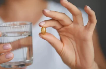 اومیگا تھری کی کمی خواتین میں کس ذہنی بیماری کا سبب بن سکتی ہے؟ اومیگا تھری کی کمی خواتین میں کس ذہنی بیماری کا سبب بن سکتی ہے؟